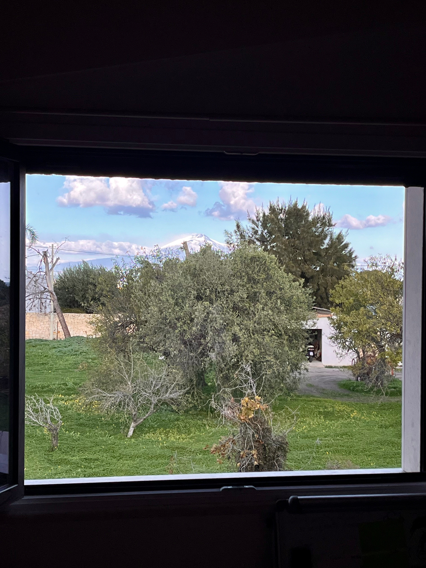 Outdoor terrace with sea and green views at The Blue Window, Augusta, Sicily